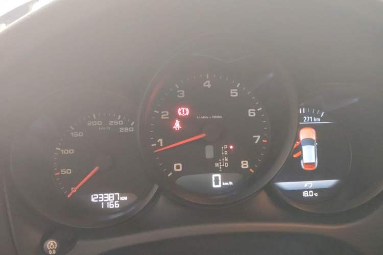 Used Porsche Macan 2018 Macan 2.0T Instrument Cluster