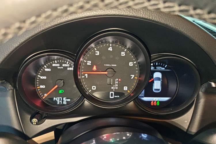Used Porsche Macan 2018 Macan 2.0T Instrument Cluster