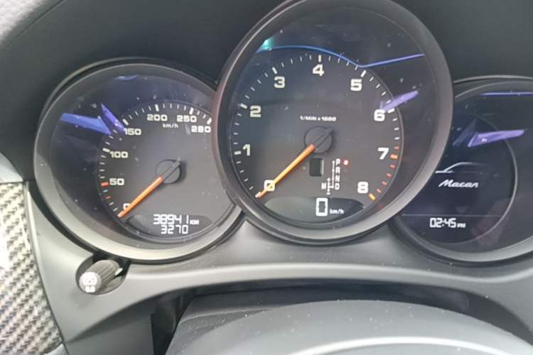 Used Porsche Macan 2018 Macan 2.0T Instrument Cluster