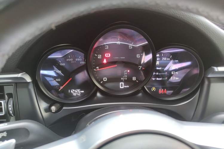 Used Porsche Macan 2018 Macan 2.0T Instrument Cluster