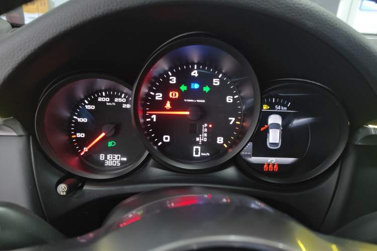Used Porsche Macan 2018 Macan 2.0T Instrument Cluster
