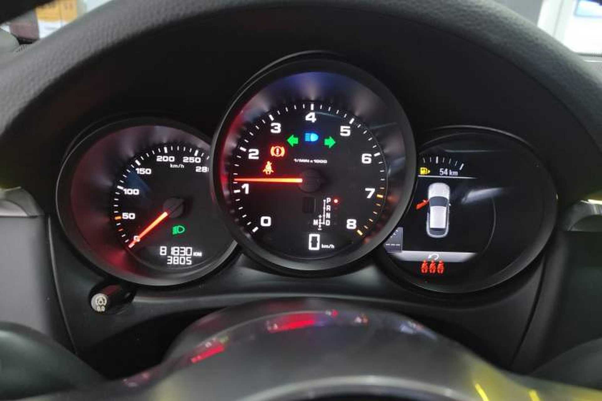 Used Porsche Macan 2018 Macan 2.0T Instrument Cluster