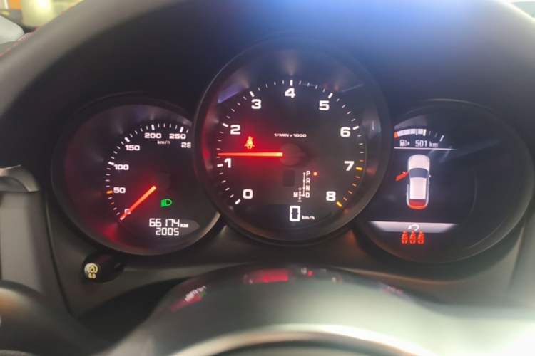 Used Porsche Macan 2018 Macan 2.0T Instrument Cluster