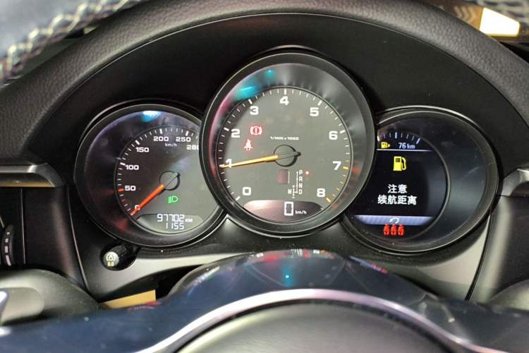 Used Porsche Macan 2018 Macan 2.0T Instrument Cluster