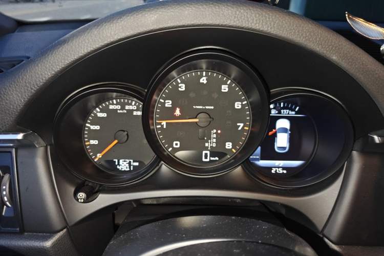 Used Porsche Macan 2018 Macan 2.0T Instrument Cluster
