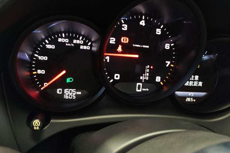 Used Porsche Macan 2018 Macan 2.0T Instrument Cluster