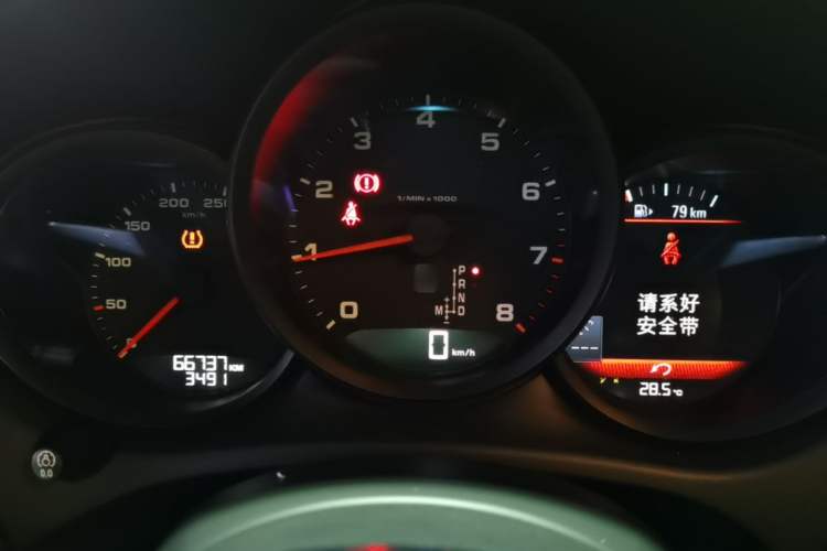 Used Porsche Macan 2018 Macan 2.0T Instrument Cluster