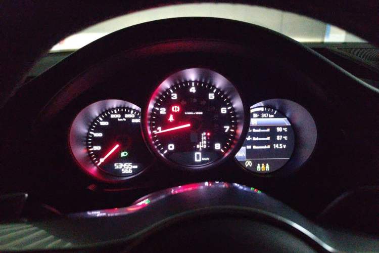 Used Porsche Macan 2018 Macan 2.0T Instrument Cluster