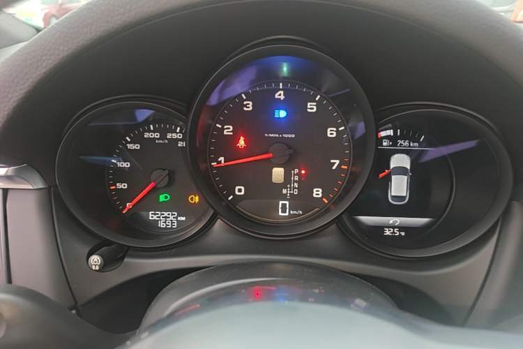 Used Porsche Macan 2018 Macan 2.0T Instrument Cluster