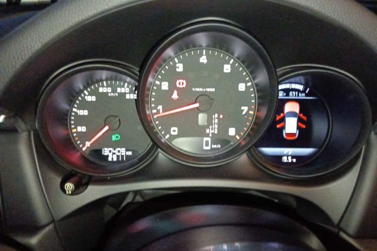 Used Porsche Macan 2018 Macan 2.0T Instrument Cluster