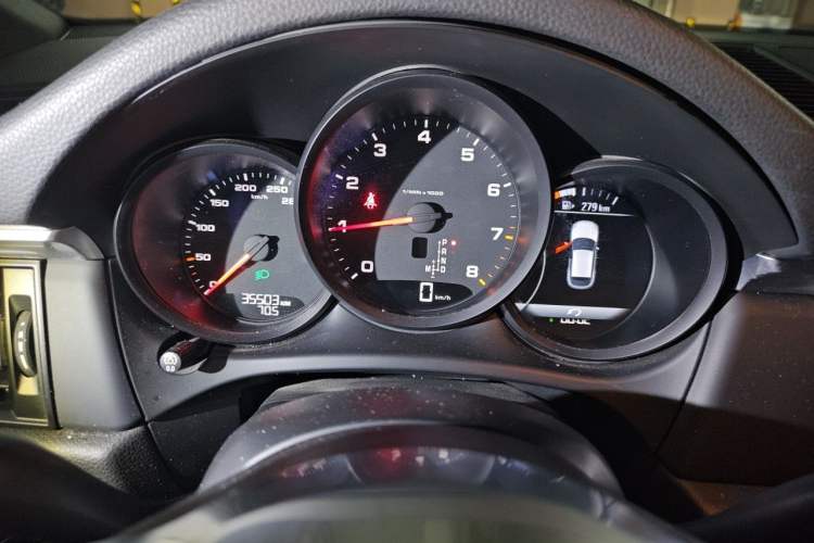 Used Porsche Macan 2018 Macan 2.0T Instrument Cluster