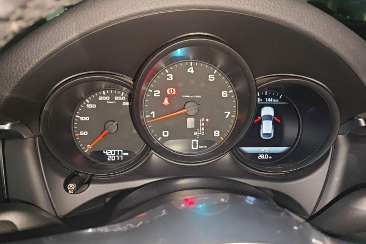 Used Porsche Macan 2018 Macan 2.0T Instrument Cluster