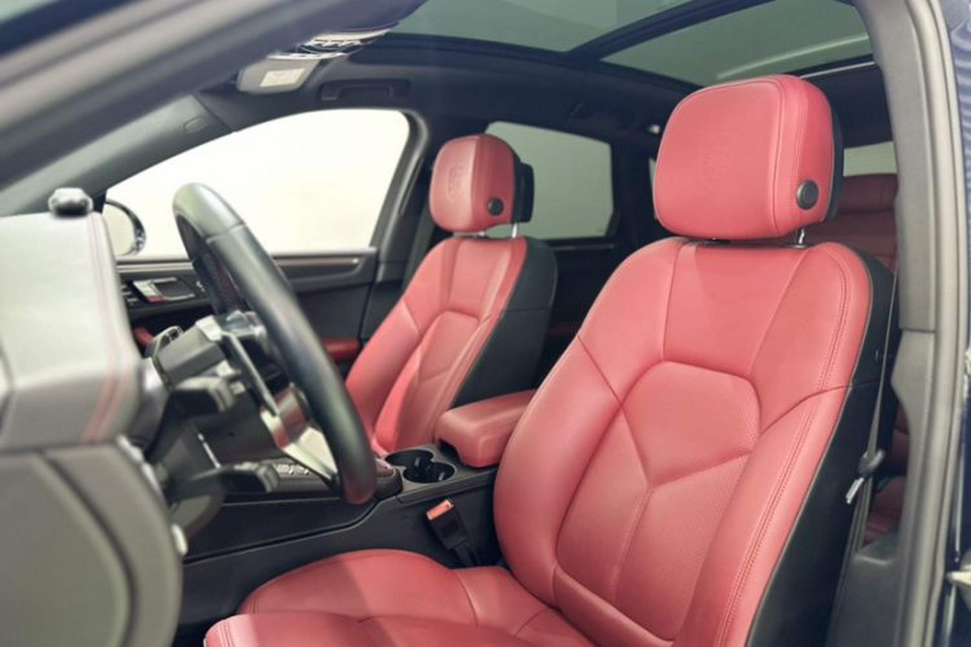 Used Porsche Macan 2018 Macan 2.0T Interior 1