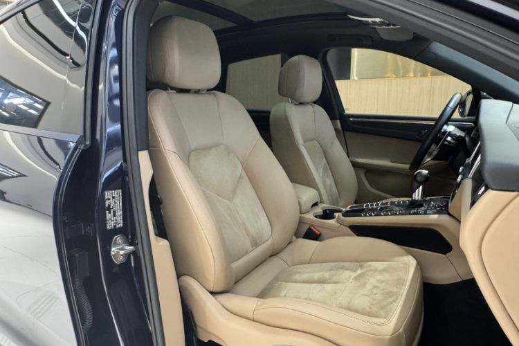 Used Porsche Macan 2018 Macan 2.0T Interior 10