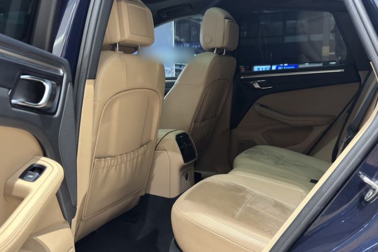 Used Porsche Macan 2018 Macan 2.0T Interior 11
