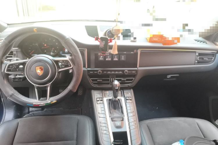 Used Porsche Macan 2018 Macan 2.0T Interior 2