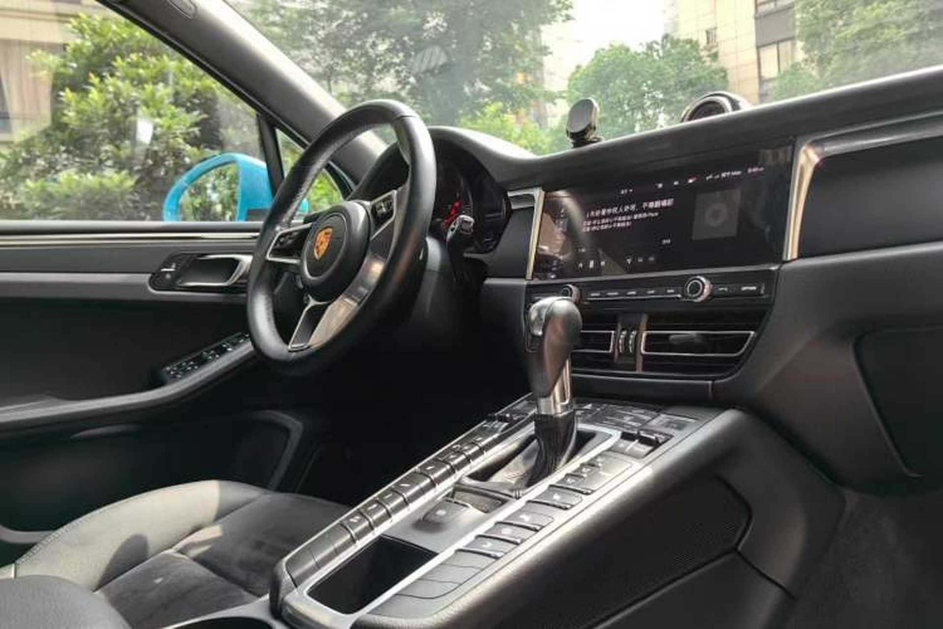 Used Porsche Macan 2018 Macan 2.0T Interior 3