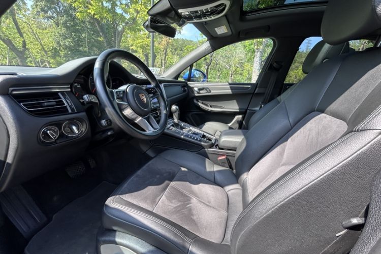 Used Porsche Macan 2018 Macan 2.0T Interior 3