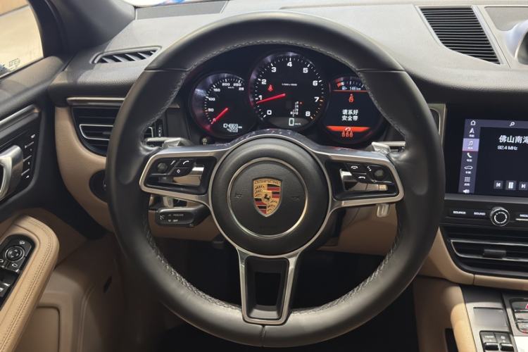 Used Porsche Macan 2018 Macan 2.0T Interior 3