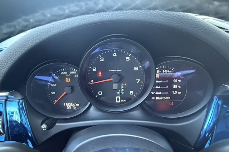 Used Porsche Macan 2018 Macan 2.0T Interior 4