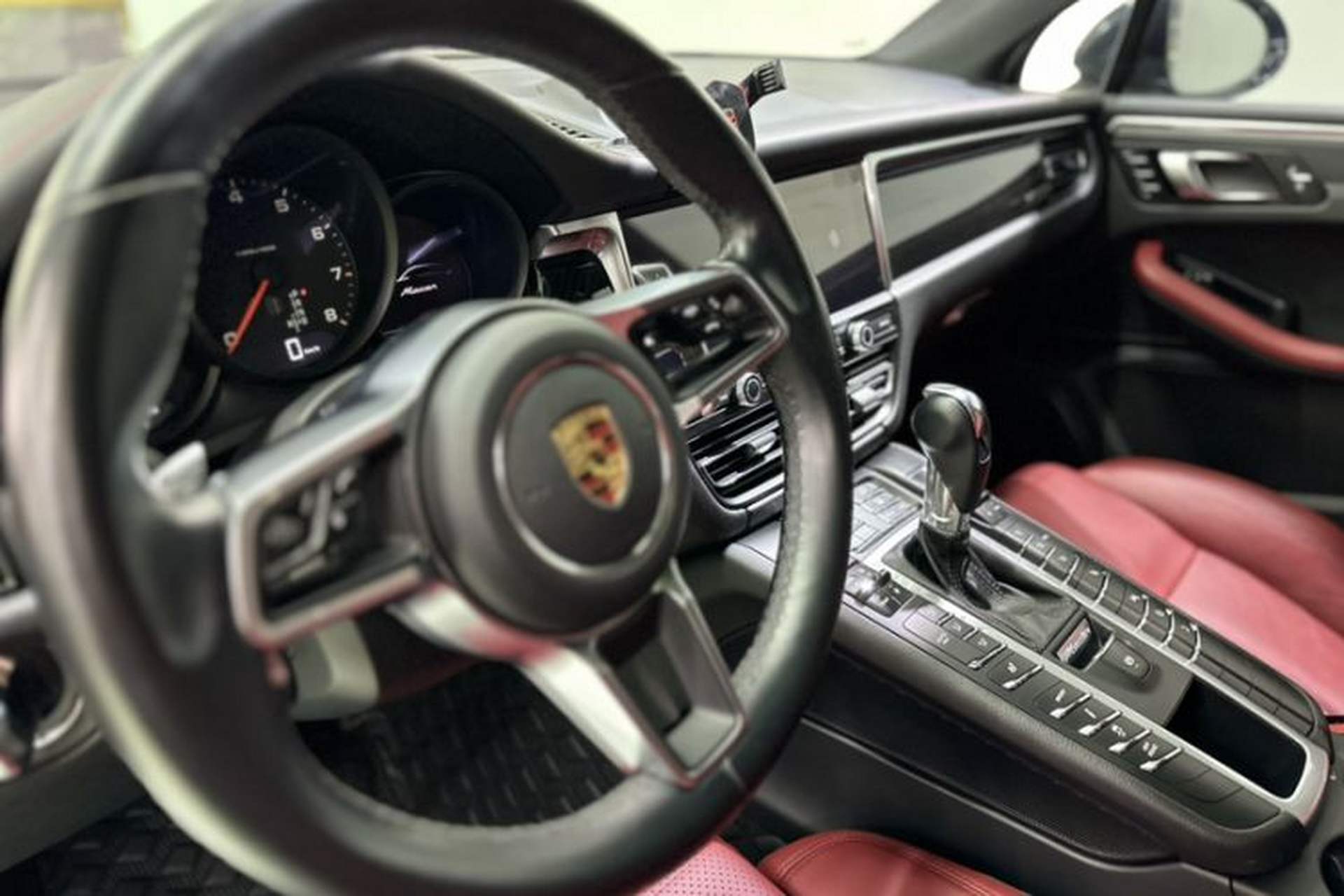 Used Porsche Macan 2018 Macan 2.0T Interior 4