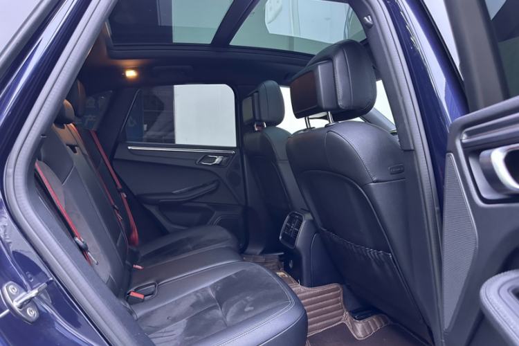 Used Porsche Macan 2018 Macan 2.0T Interior 5