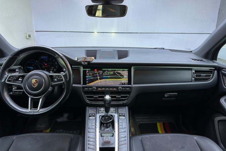 Used Porsche Macan 2018 Macan 2.0T Interior 7