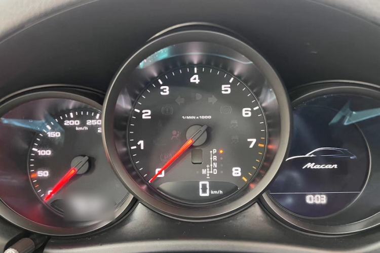 Used Porsche Macan 2018 Macan 2.0T Interior 8