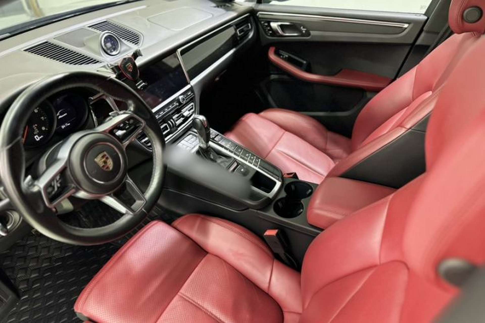 Used Porsche Macan 2018 Macan 2.0T Interior 9