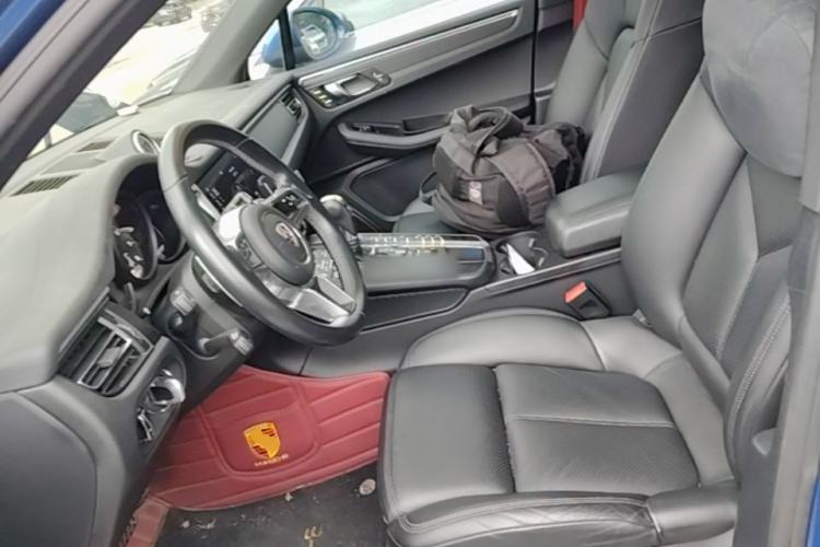 Used Porsche Macan 2018 Macan 2.0T Left Front Seat