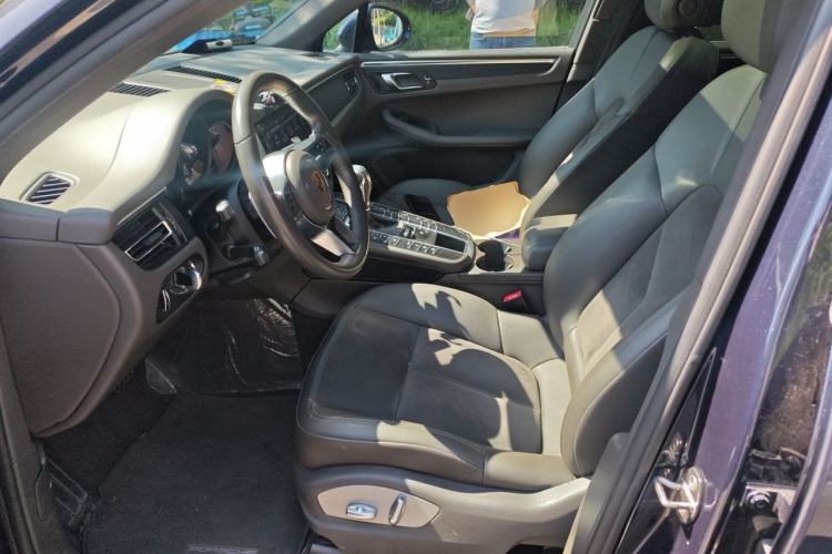 Used Porsche Macan 2018 Macan 2.0T Left Front Seat