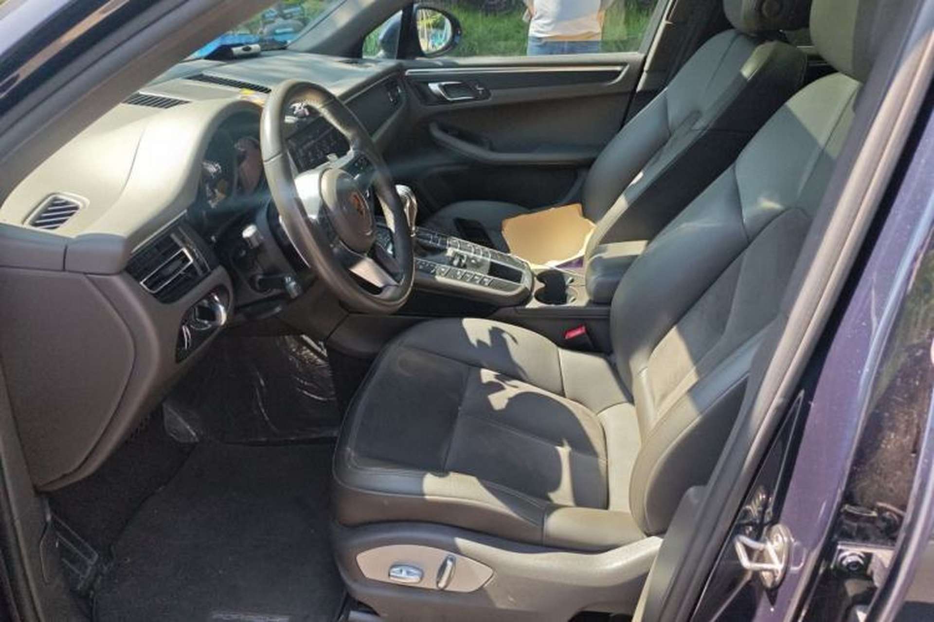 Used Porsche Macan 2018 Macan 2.0T Left Front Seat
