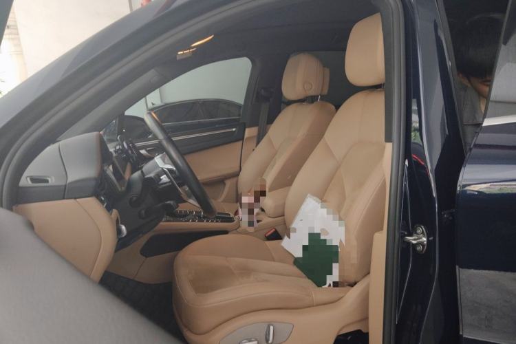 Used Porsche Macan 2018 Macan 2.0T Left Front Seat