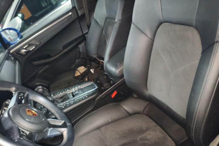 Used Porsche Macan 2018 Macan 2.0T Left Front Seat