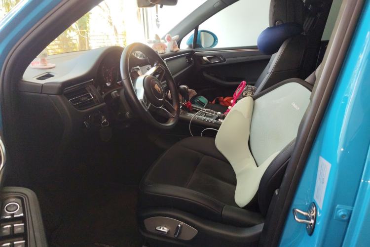 Used Porsche Macan 2018 Macan 2.0T Left Front Seat