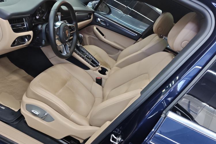 Used Porsche Macan 2018 Macan 2.0T Left Front Seat