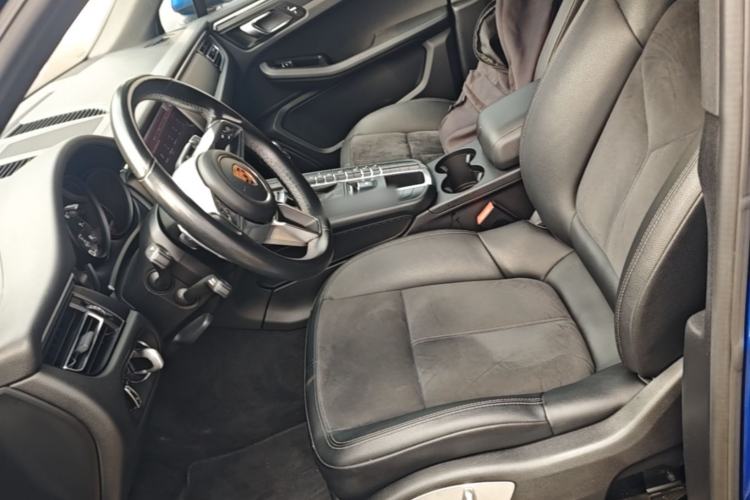 Used Porsche Macan 2018 Macan 2.0T Left Front Seat