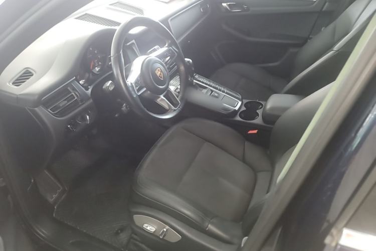 Used Porsche Macan 2018 Macan 2.0T Left Front Seat