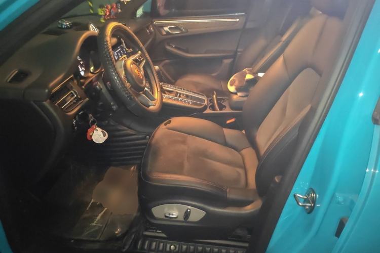 Used Porsche Macan 2018 Macan 2.0T Left Front Seat