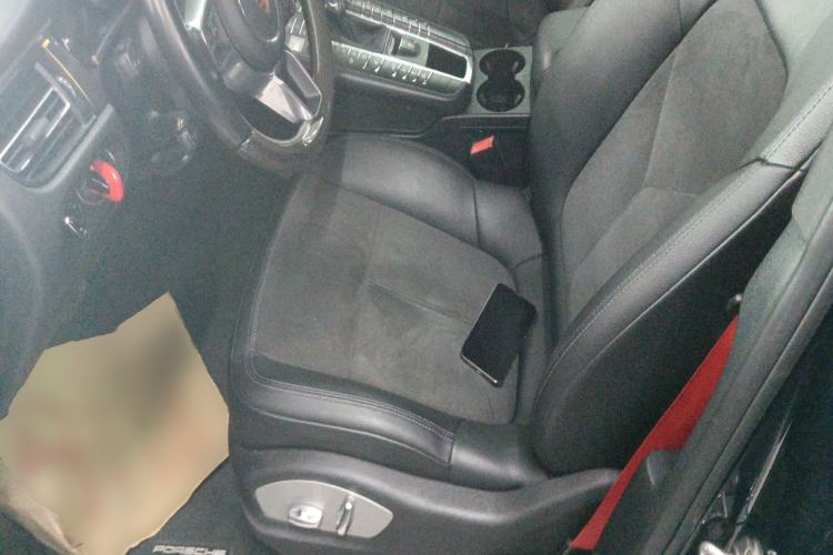 Used Porsche Macan 2018 Macan 2.0T Left Front Seat