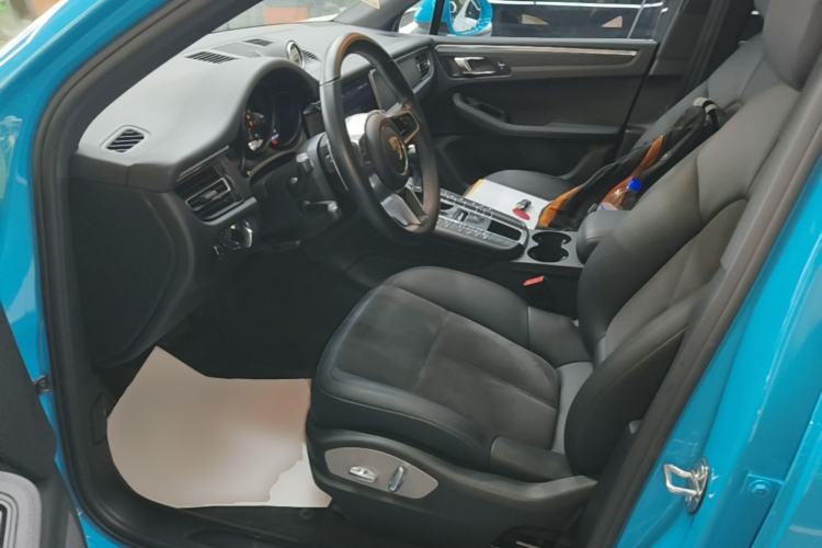 Used Porsche Macan 2018 Macan 2.0T Left Front Seat