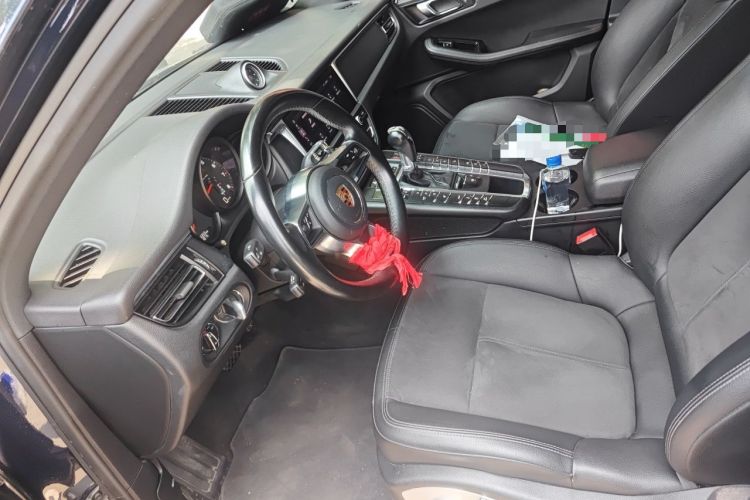 Used Porsche Macan 2018 Macan 2.0T Left Front Seat