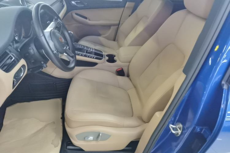 Used Porsche Macan 2018 Macan 2.0T Left Front Seat