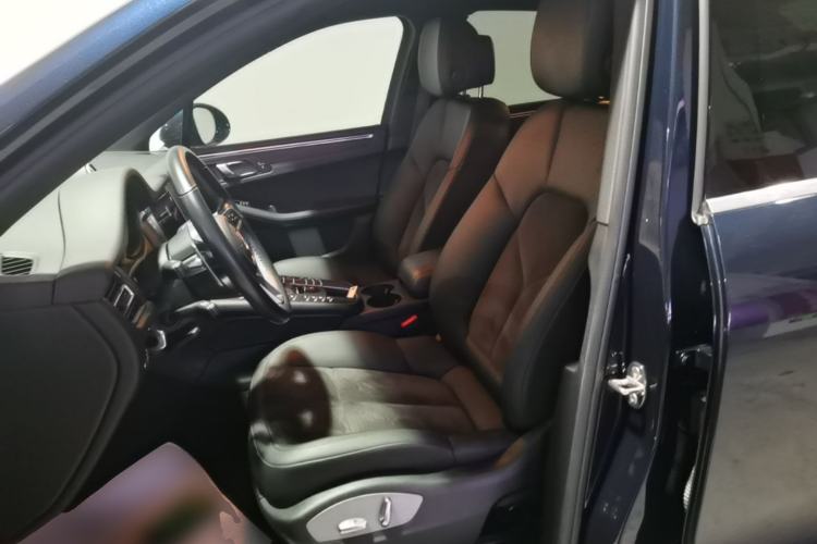 Used Porsche Macan 2018 Macan 2.0T Left Front Seat