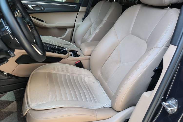 Used Porsche Macan 2018 Macan 2.0T Left Front Seat