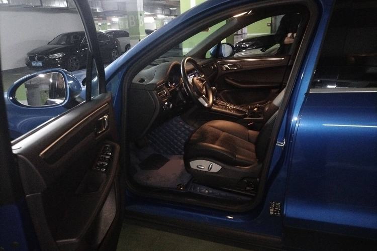 Used Porsche Macan 2018 Macan 2.0T Left Front Seat