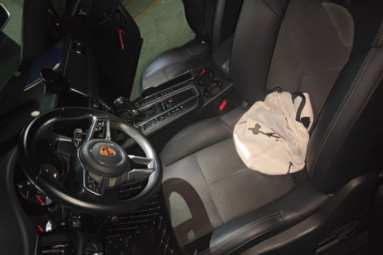 Used Porsche Macan 2018 Macan 2.0T Left Front Seat