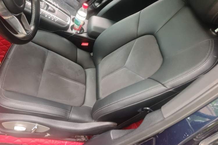 Used Porsche Macan 2018 Macan 2.0T Left Front Seat