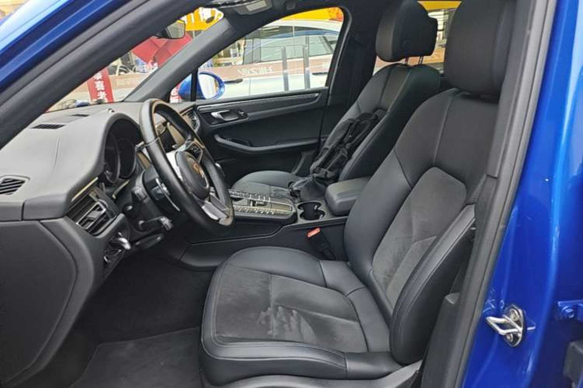 Used Porsche Macan 2018 Macan 2.0T Left Front Seat