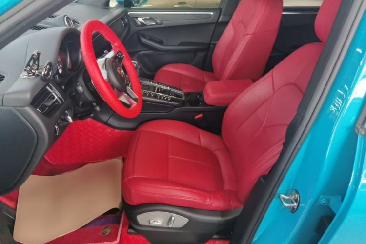 Used Porsche Macan 2018 Macan 2.0T Left Front Seat